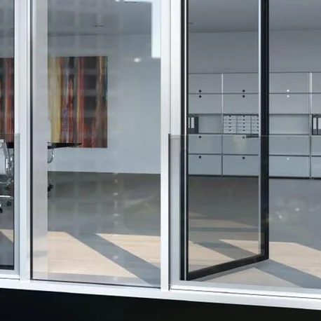 External detail of an FWS 60 façade bay with an integrated door